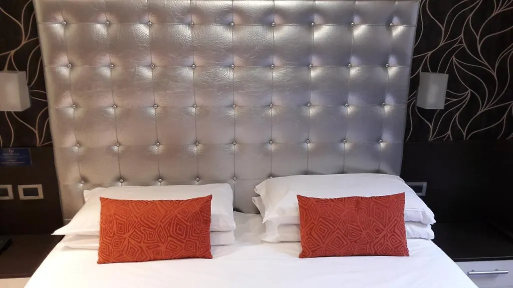 Hotel Piacenza Milan